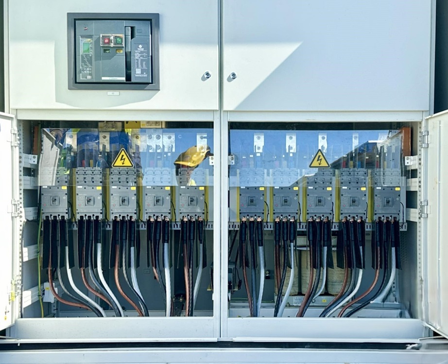 MinisubLV AC Terminations to Inverter